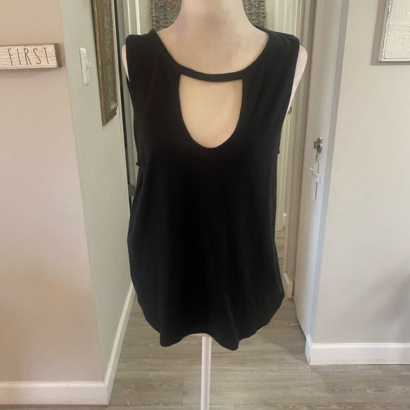 Sanctuary Tops - NWOT Sanctuary Tank